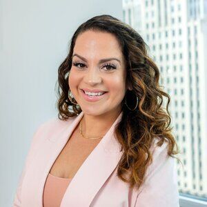 Meet your Posher, Elaine